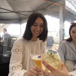 Meet your Posher, Anna